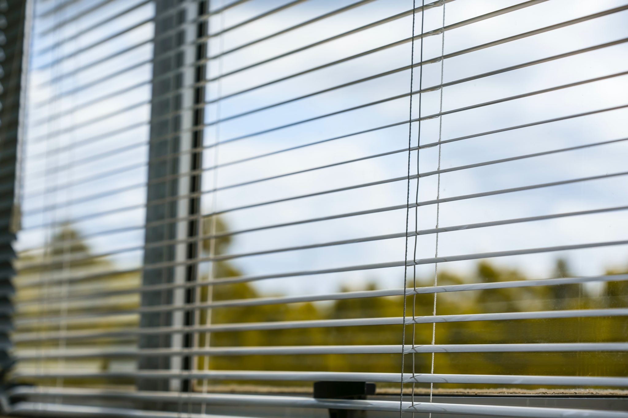 How to Keep Your Venetian Blinds Clean